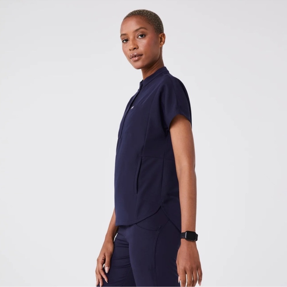 NWT Figs Montex Mock Neck Scrub Top Size S - Picture 2 of 11